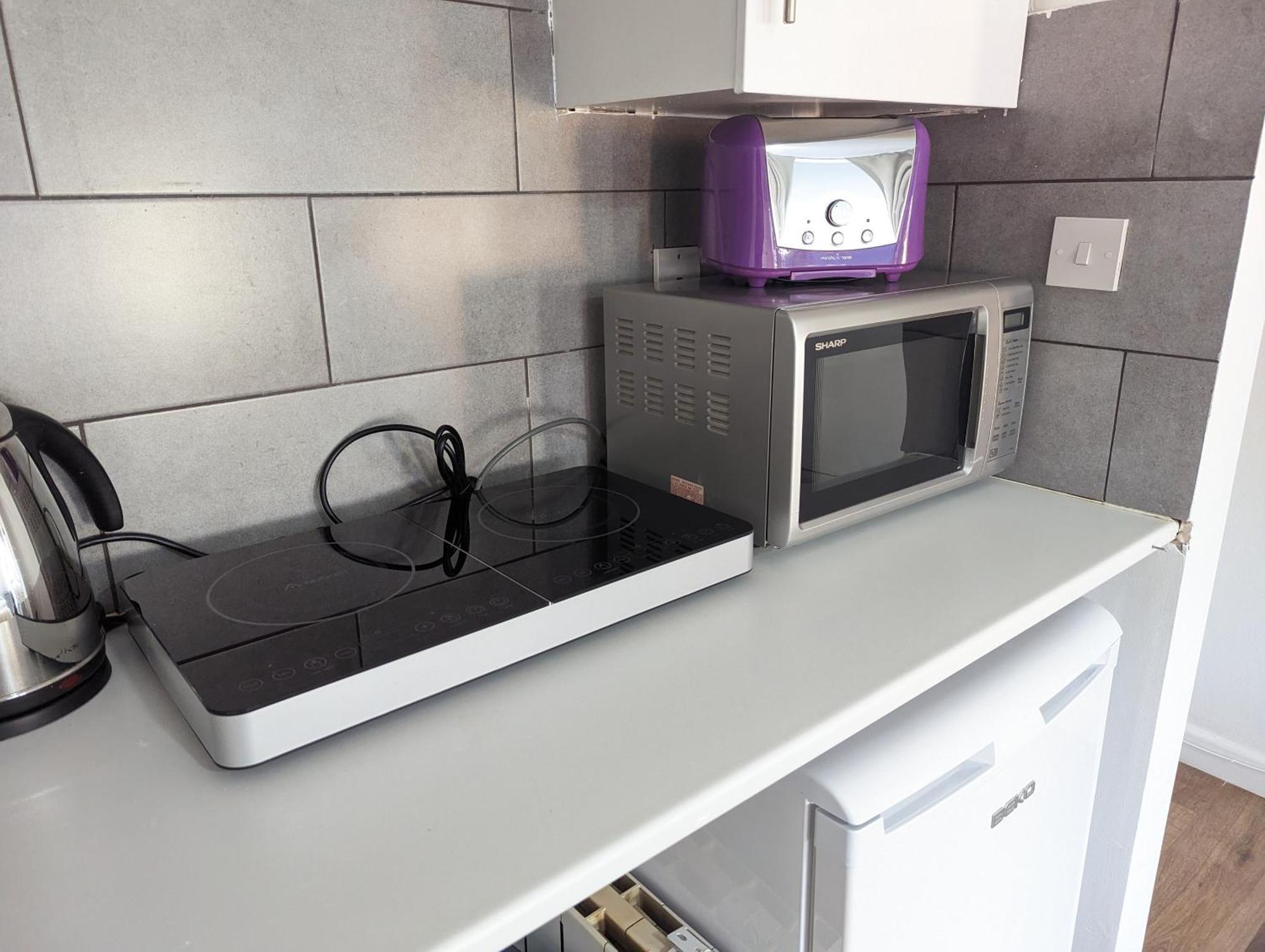 Inner-City Apartments - Basic Amenites Cardiff Ngoại thất bức ảnh