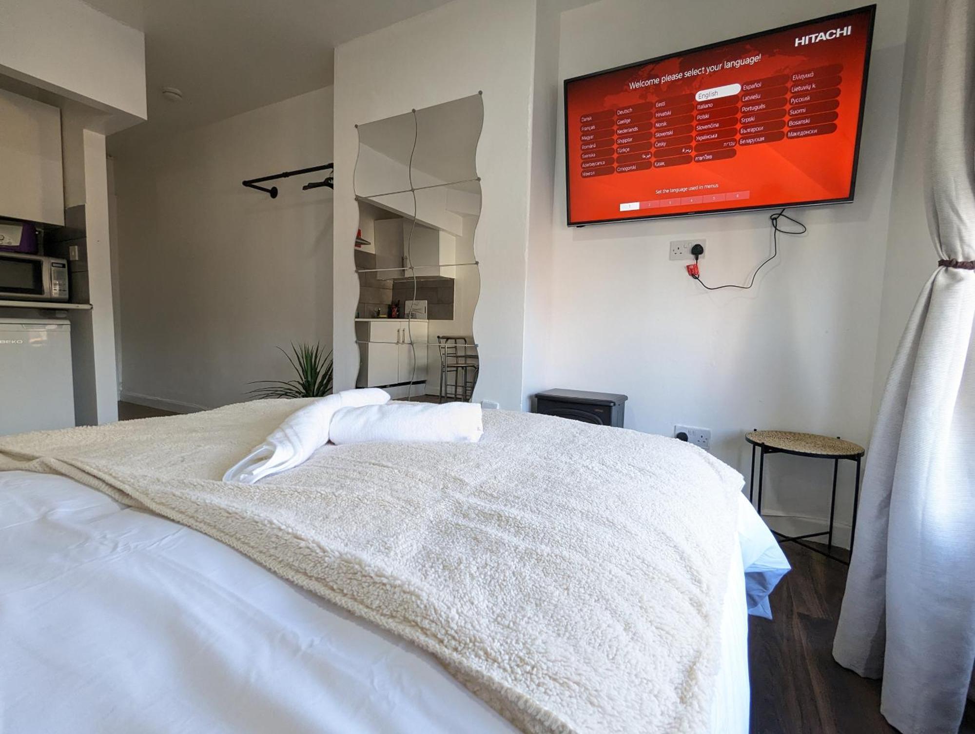 Inner-City Apartments - Basic Amenites Cardiff Ngoại thất bức ảnh