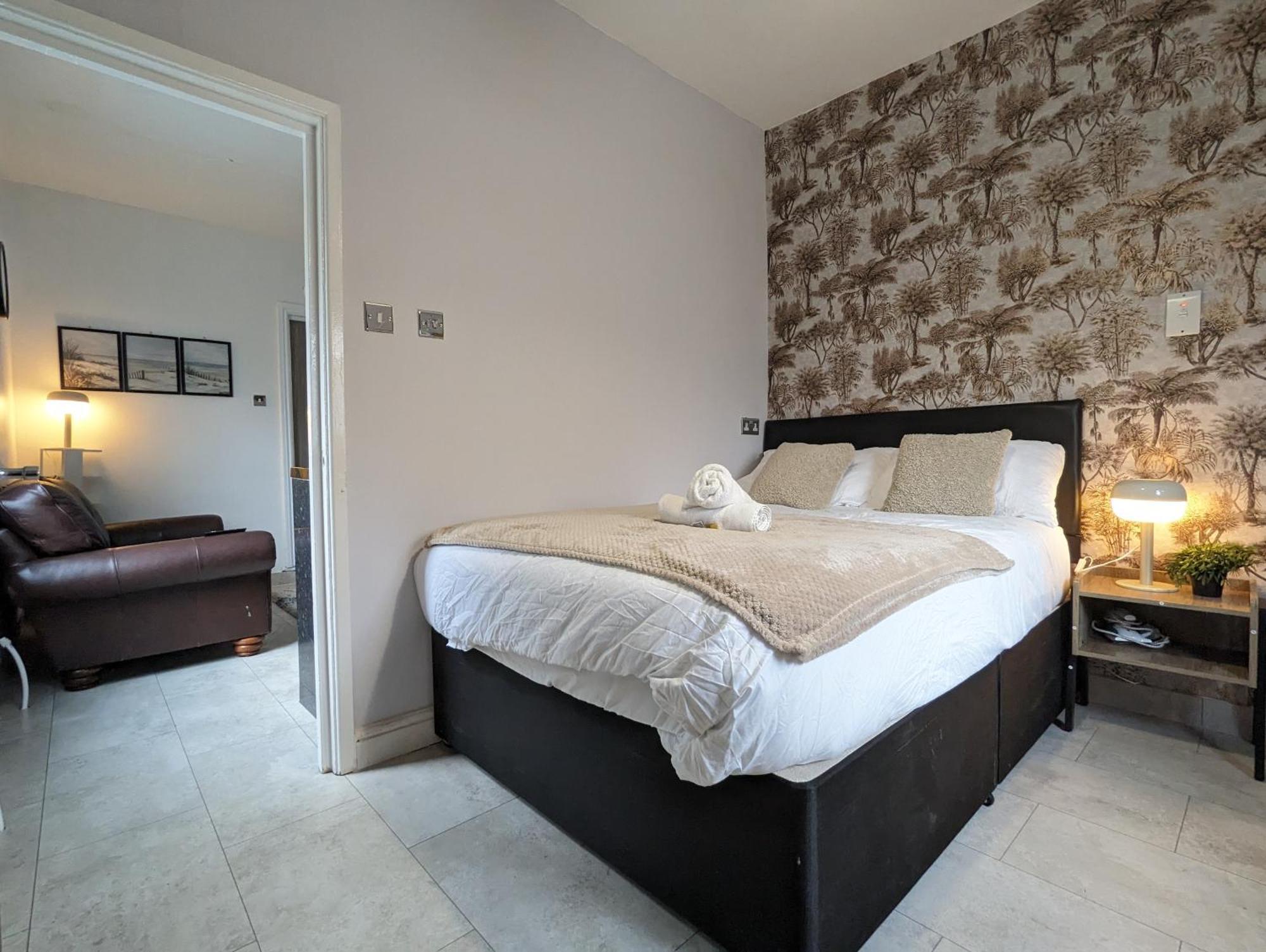 Inner-City Apartments - Basic Amenites Cardiff Ngoại thất bức ảnh